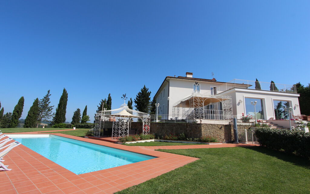 Villa Light: Activities, Amenities, Balcony / Terrace / Patio, Building Exterior, Garden, Pool, Spring, Summer, Wellness