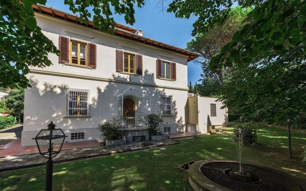 Villa Simonetta: Activities, Amenities, Building Exterior, Facilities, Garden, Main Entrance, Pool, Room Detail, Spring, Summer