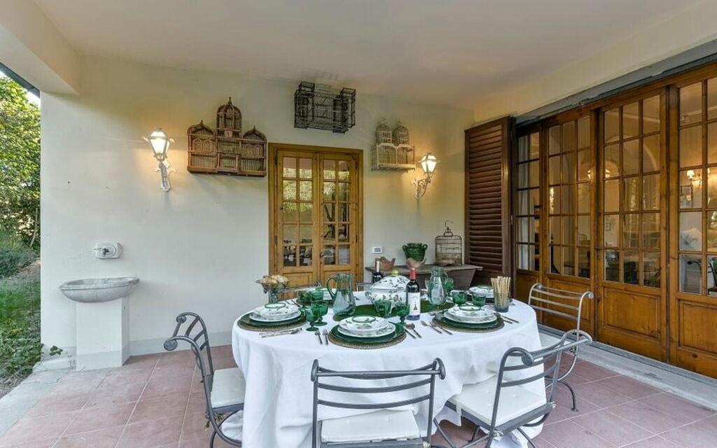 Villa Simonetta: Activities, Amenities, Building Exterior, Facilities, Garden, Main Entrance, Pool, Room Detail, Spring, Summer