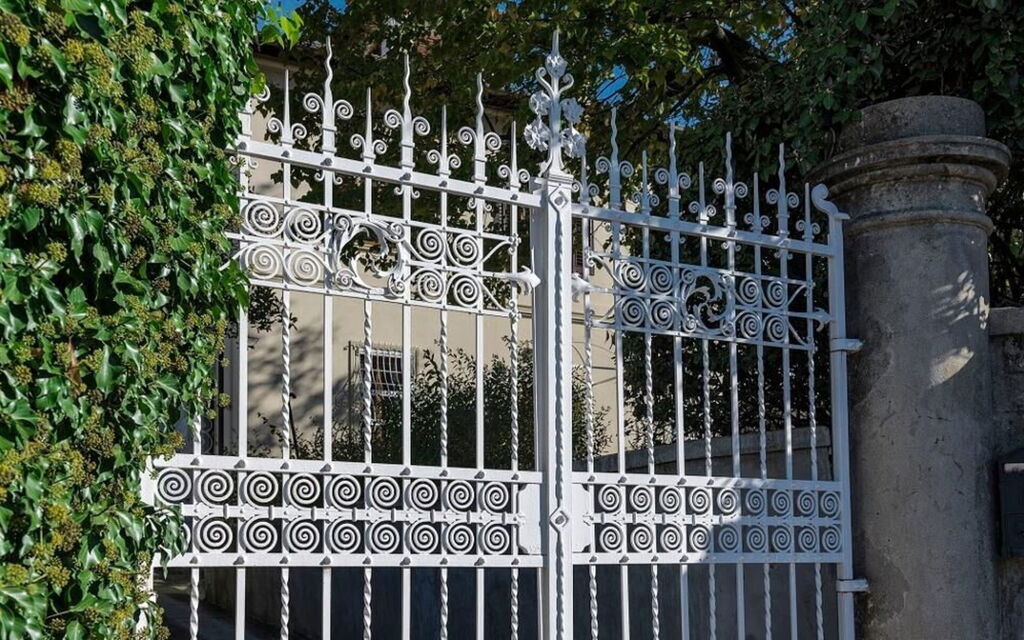 Villa Simonetta: Activities, Amenities, Building Exterior, Facilities, Garden, Main Entrance, Pool, Room Detail, Spring, Summer