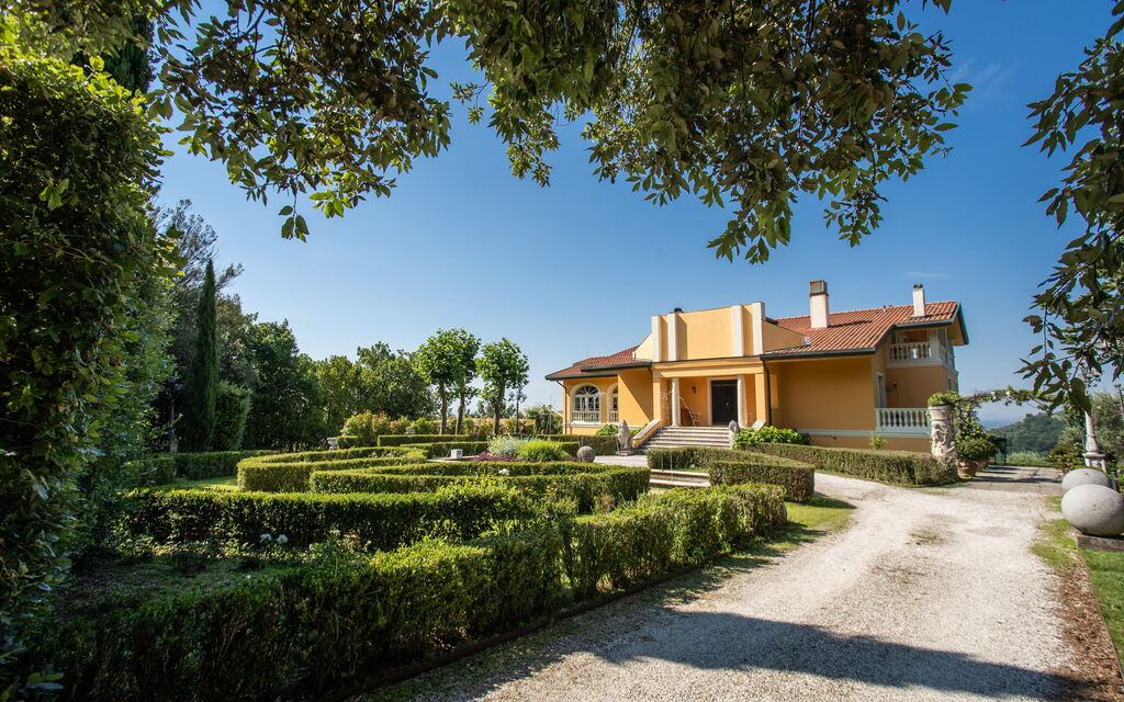 Villa Aldrovandi: all'aperto, Attività, Balcone / Terrazza / Patio, Caratteristiche, Estate, Esterni, Giardino, Piscina, Primavera, Servizi