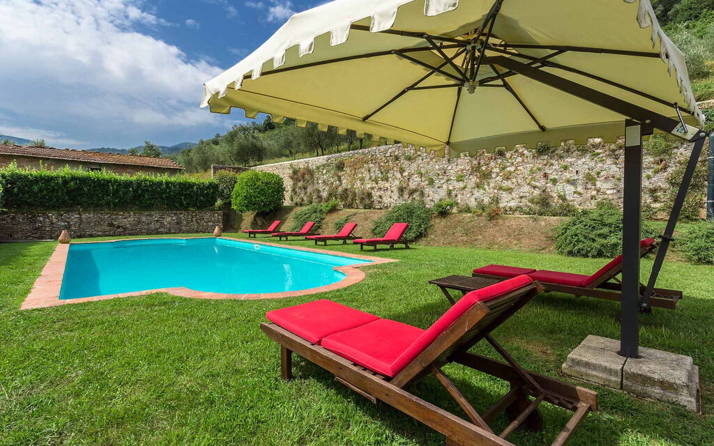 Villa Contorni: Amenities, Balcony / Terrace / Patio, Building Exterior, Facilities, Garden, Hot Tub, Pool, Spring, Summer