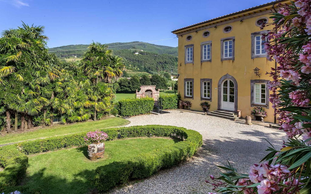 Villa Contorni: Amenities, Balcony / Terrace / Patio, Building Exterior, Facilities, Garden, Hot Tub, Pool, Spring, Summer