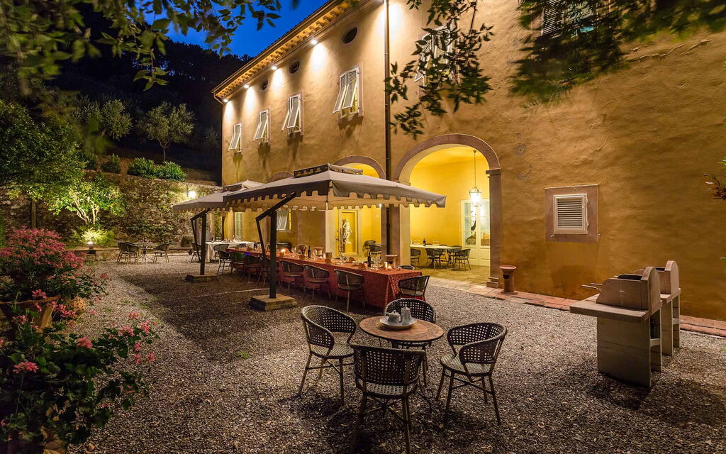 Villa Contorni: Amenities, Balcony / Terrace / Patio, Building Exterior, Facilities, Garden, Hot Tub, Pool, Spring, Summer