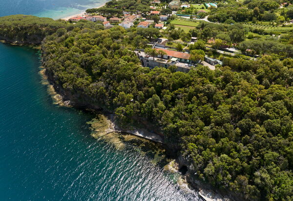 Villa Porto Azzurro: Attività, Balcone / Terrazza / Patio, Benessere, Caratteristiche, Città, Estate, Esterni, Primavera, Vista Panoramica