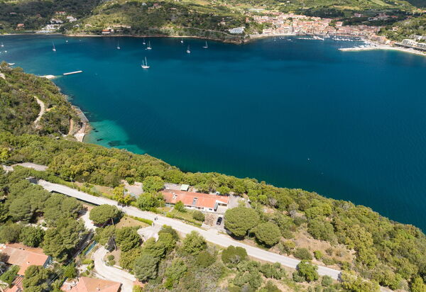 Villa Porto Azzurro: Attività, Balcone / Terrazza / Patio, Benessere, Caratteristiche, Città, Estate, Esterni, Primavera, Vista Panoramica