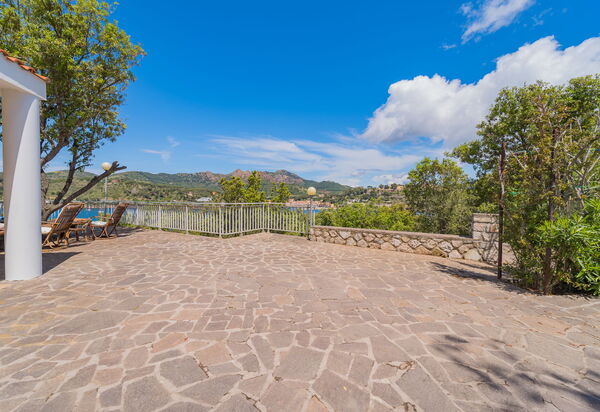 Villa Porto Azzurro: Attività, Balcone / Terrazza / Patio, Benessere, Caratteristiche, Città, Estate, Esterni, Primavera, Vista Panoramica