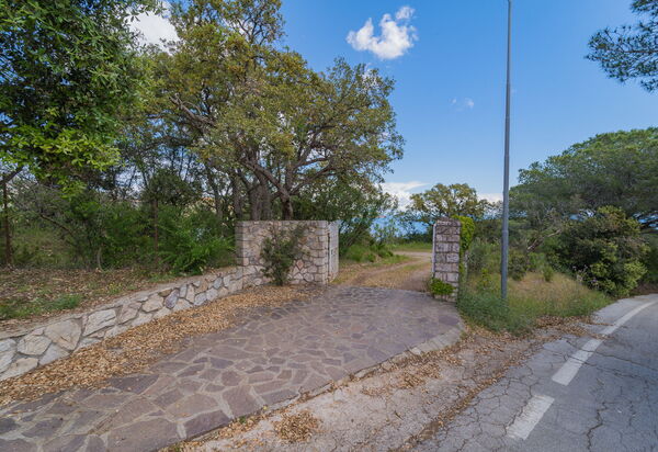 Villa Porto Azzurro: Attività, Balcone / Terrazza / Patio, Benessere, Caratteristiche, Città, Estate, Esterni, Primavera, Vista Panoramica