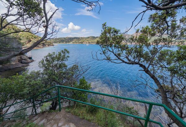 Villa Porto Azzurro: Attività, Balcone / Terrazza / Patio, Benessere, Caratteristiche, Città, Estate, Esterni, Primavera, Vista Panoramica