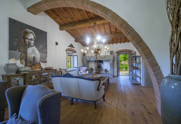 Villa Delizia: Activities, Amenities, Balcony / Terrace / Patio, Building Exterior, Pool, Room Detail, Spring, Summer