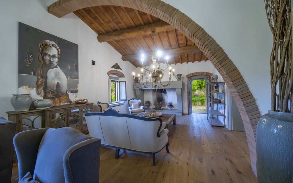 Villa Delizia: Attività, Balcone / Terrazza / Patio, Caratteristiche, Dettagli della stanza, Estate, Esterni, Piscina, Primavera