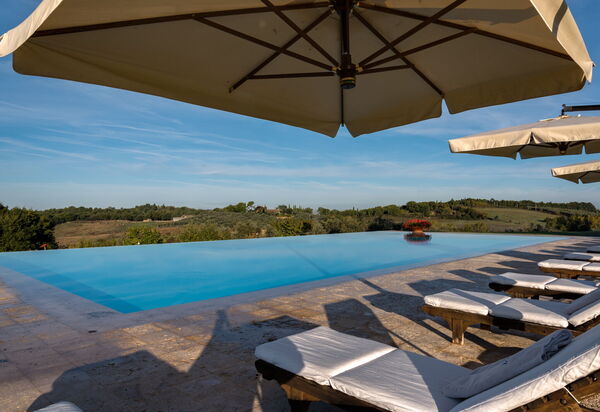 Villa Dioniso: Activities, Amenities, Building Exterior, Main Entrance, Pool, Spring, Summer