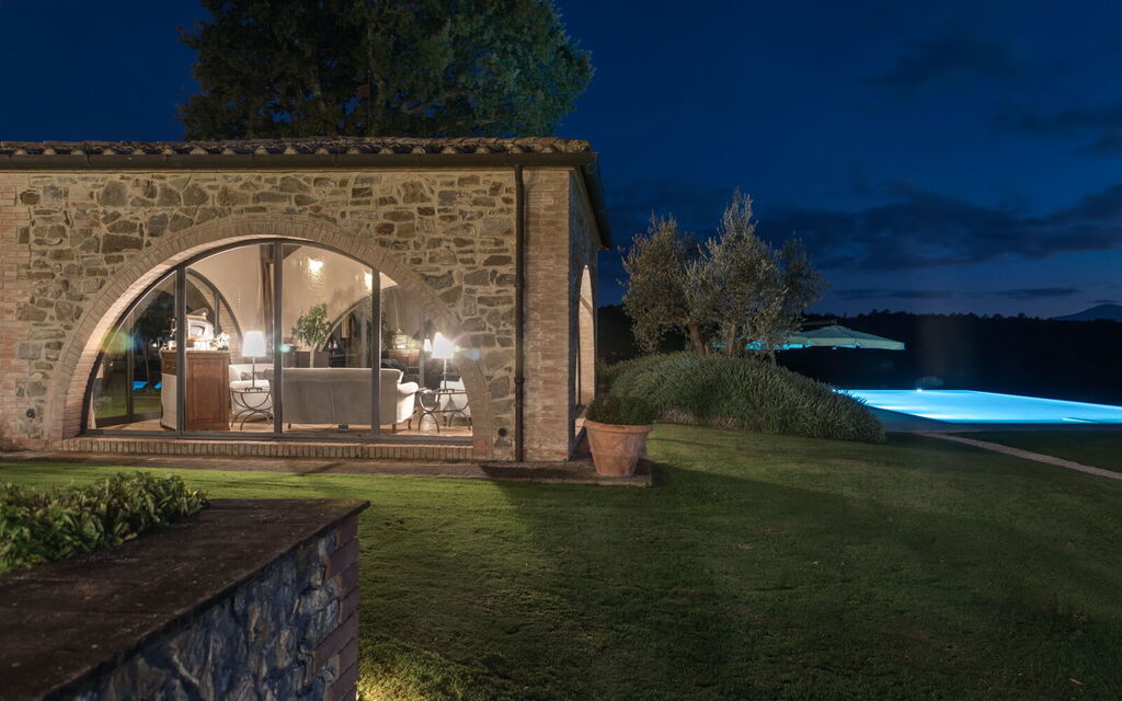 Villa Dioniso: Activities, Amenities, Building Exterior, Main Entrance, Pool, Spring, Summer