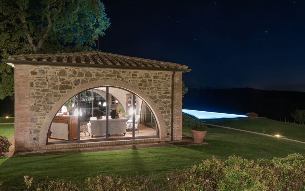 Villa Dioniso: Activities, Amenities, Building Exterior, Main Entrance, Pool, Spring, Summer