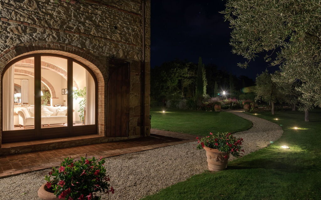 Villa Dioniso: Activities, Amenities, Building Exterior, Main Entrance, Pool, Spring, Summer