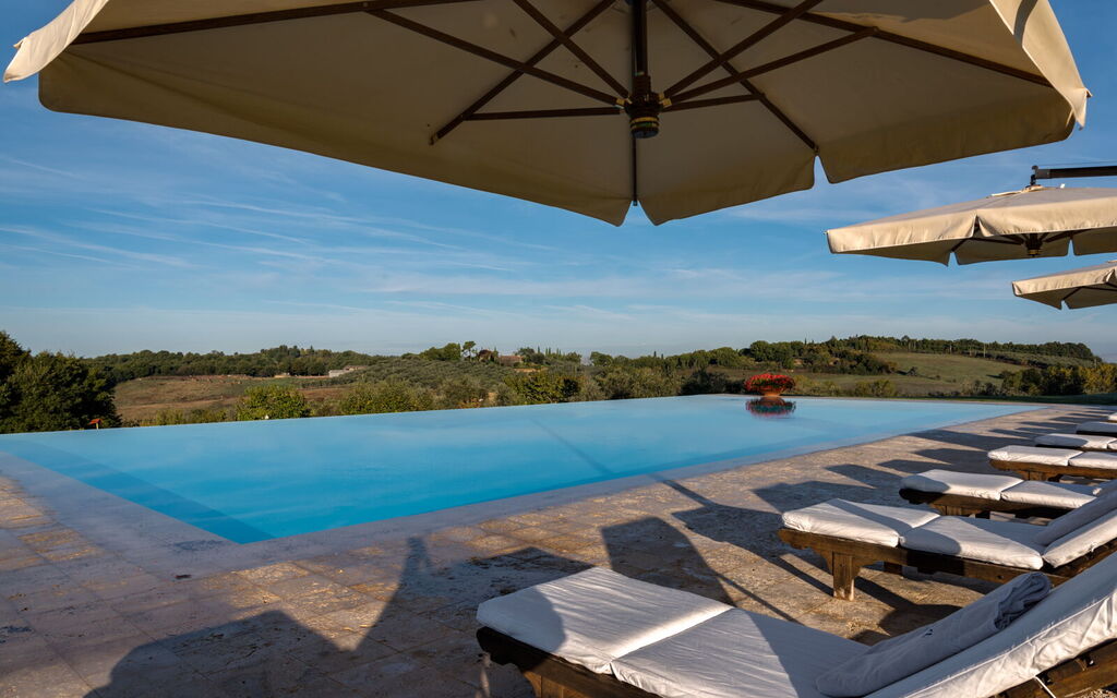 Villa Dioniso: Activities, Amenities, Building Exterior, Main Entrance, Pool, Spring, Summer