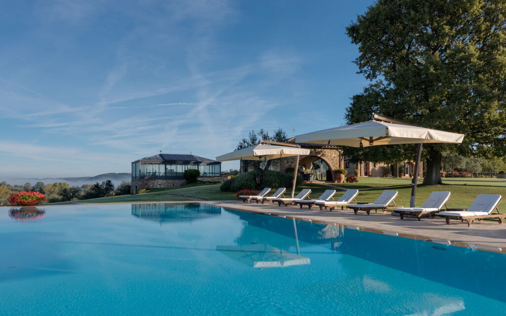 Villa Dioniso: Activities, Amenities, Building Exterior, Main Entrance, Pool, Spring, Summer
