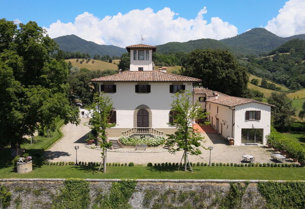 Villa Finesterre: Attività, Balcone / Terrazza / Patio, Benessere, Estate, Esterni, Giardino, Idromassaggio, Piscina, Primavera