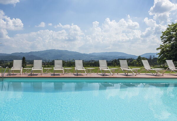 Villa Finesterre: Attività, Balcone / Terrazza / Patio, Benessere, Estate, Esterni, Giardino, Idromassaggio, Piscina, Primavera