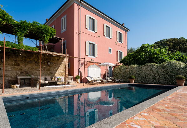 Villa Pink Escape: Amenities, Building Exterior, Main Entrance, Pool, Spring, Summer, Wellness
