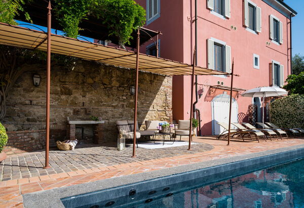 Villa Pink Escape: Amenities, Building Exterior, Main Entrance, Pool, Spring, Summer, Wellness