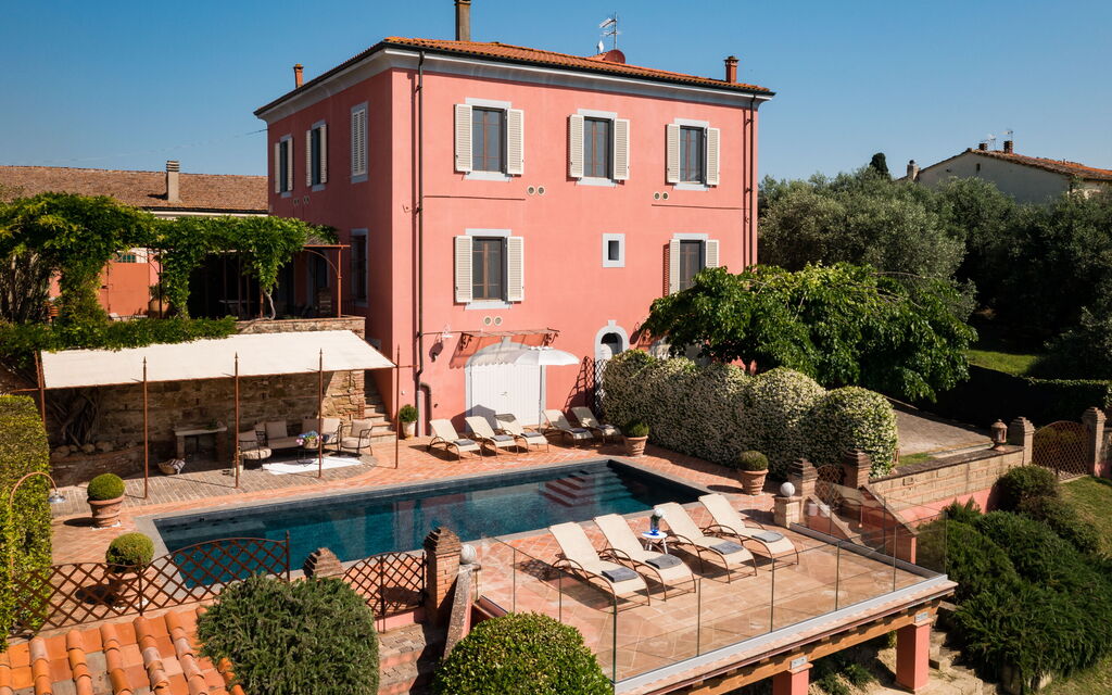 Villa Pink Escape: Amenities, Building Exterior, Main Entrance, Pool, Spring, Summer, Wellness