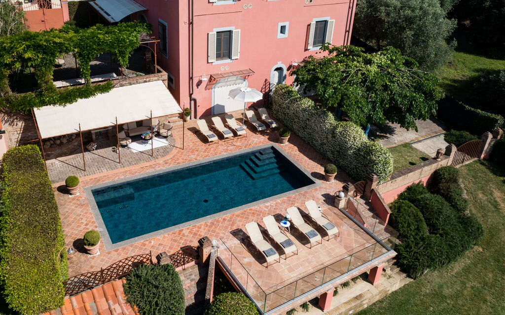 Villa Pink Escape: Amenities, Building Exterior, Main Entrance, Pool, Spring, Summer, Wellness