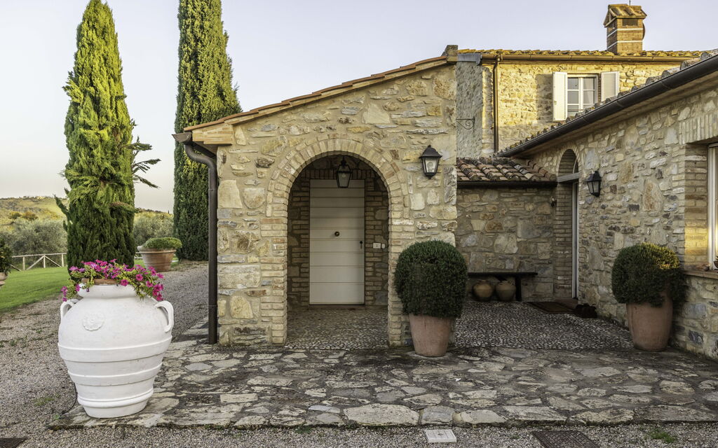 Villa Lotus Magliano: Activities, Amenities, Building Exterior, Main Entrance, Spring, Summer, Wellness