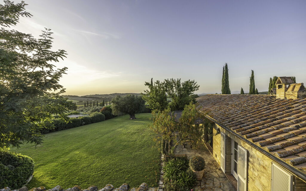 Villa Lotus Magliano: Activities, Amenities, Building Exterior, Main Entrance, Spring, Summer, Wellness