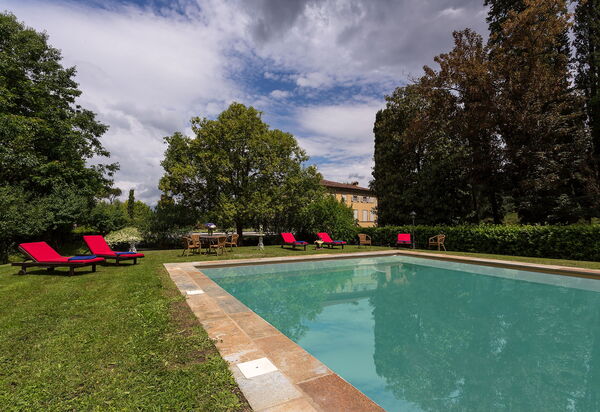 Villa Laica: Attività, Balcone / Terrazza / Patio, Caratteristiche, Estate, Esterni, Piscina, Primavera