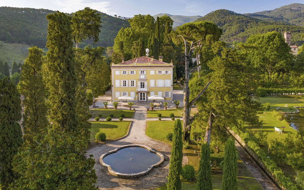 Villa Laica: Activities, Amenities, Balcony / Terrace / Patio, Building Exterior, Pool, Spring, Summer