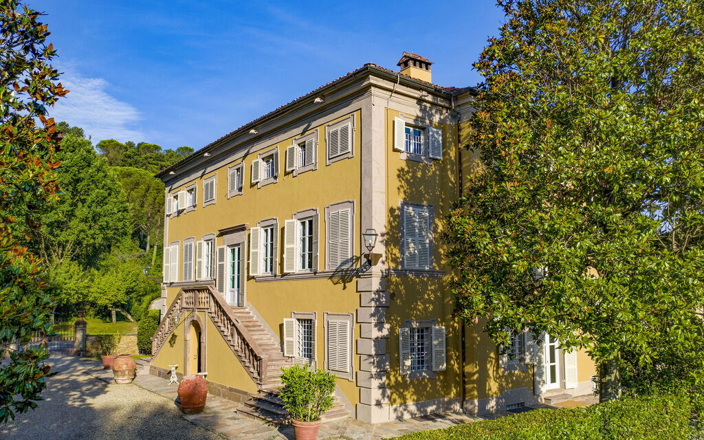 Villa Laica: Activities, Amenities, Balcony / Terrace / Patio, Building Exterior, Pool, Spring, Summer