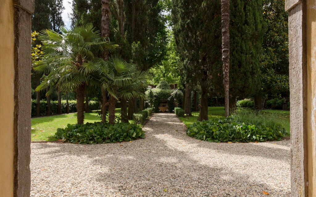 Villa Laica: Activities, Amenities, Balcony / Terrace / Patio, Building Exterior, Pool, Spring, Summer