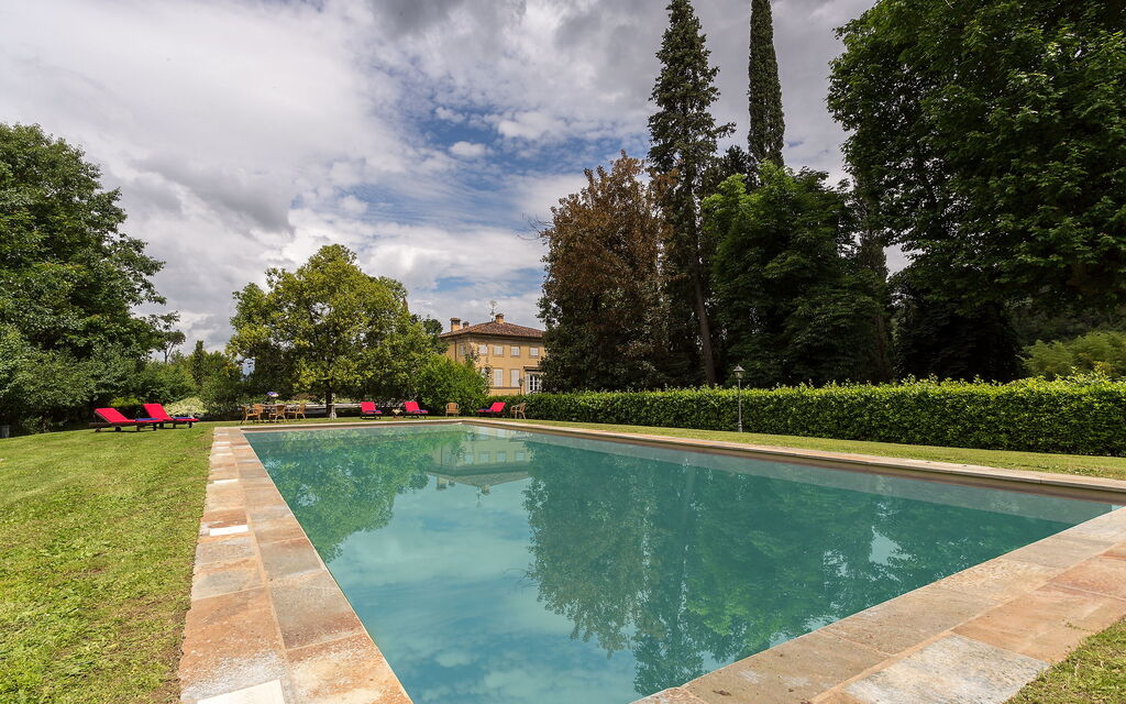 Villa Laica: Activities, Amenities, Balcony / Terrace / Patio, Building Exterior, Pool, Spring, Summer