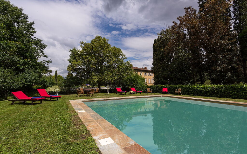 Villa Laica: Activities, Amenities, Balcony / Terrace / Patio, Building Exterior, Pool, Spring, Summer