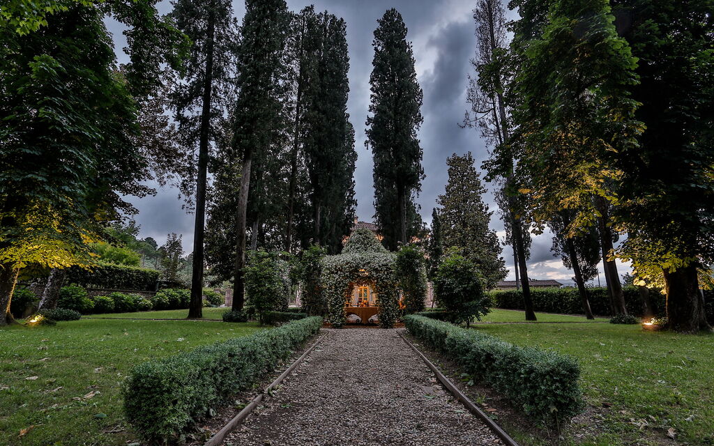 Villa Laica: Activities, Amenities, Balcony / Terrace / Patio, Building Exterior, Pool, Spring, Summer