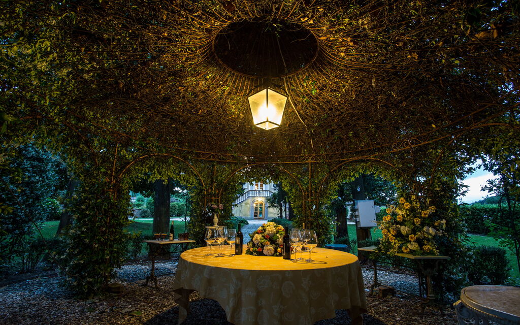 Villa Laica: Activities, Amenities, Balcony / Terrace / Patio, Building Exterior, Pool, Spring, Summer