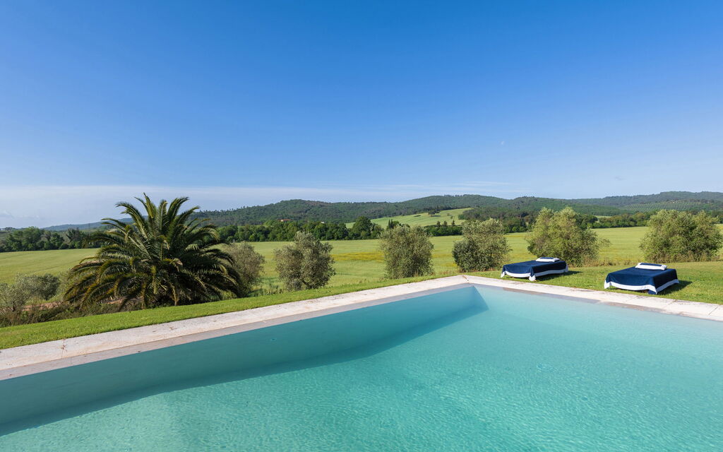 Villa Vinetti: Activities, Balcony / Terrace / Patio, Building Exterior, Garden, Main Entrance, Pool, Spring, Summer