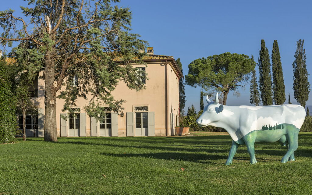 Villa Vinetti: Activities, Balcony / Terrace / Patio, Building Exterior, Garden, Main Entrance, Pool, Spring, Summer