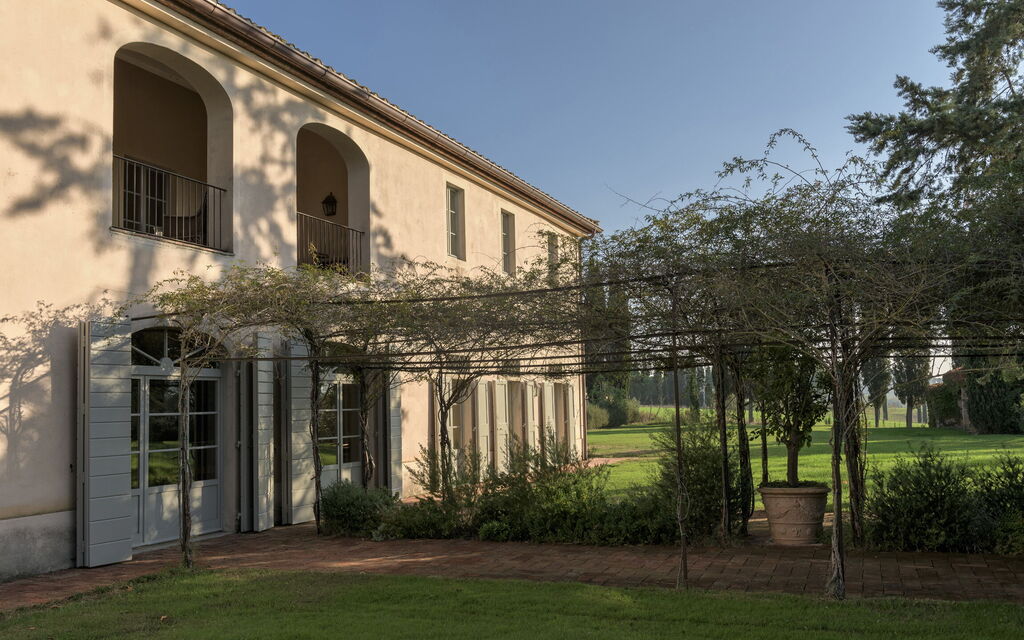 Villa Vinetti: Activities, Balcony / Terrace / Patio, Building Exterior, Garden, Main Entrance, Pool, Spring, Summer