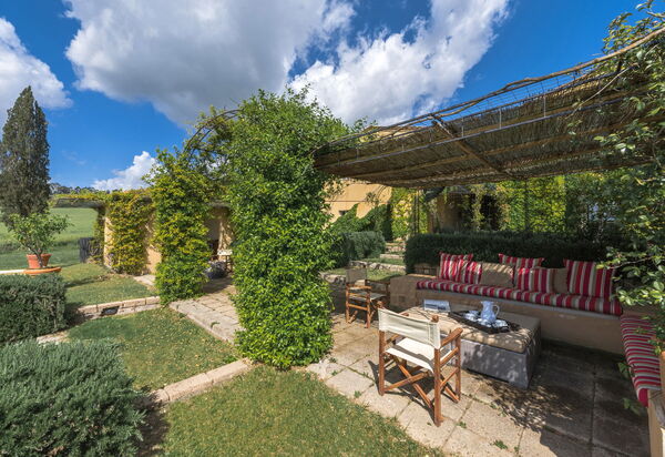 Villa Il Serraglio: Estate, Esterni, Primavera