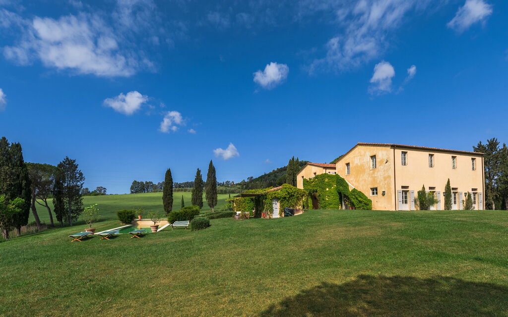 Villa Il Serraglio: Estate, Esterni, Primavera