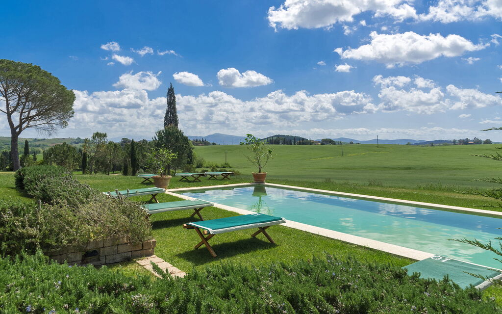 Villa Il Serraglio: Estate, Esterni, Primavera