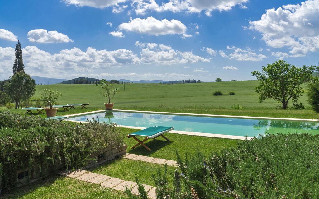 Villa Il Serraglio: Estate, Esterni, Primavera