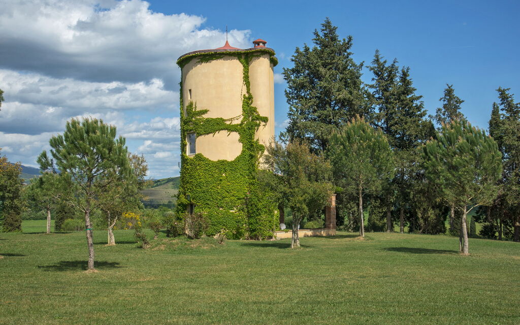 Villa Il Serraglio: Estate, Esterni, Primavera