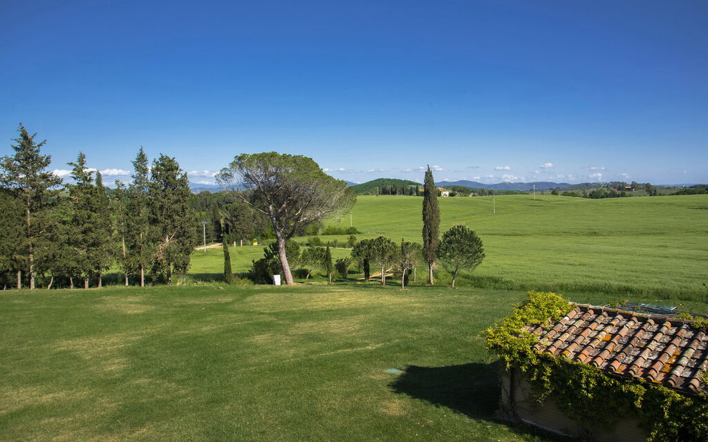 Villa Il Serraglio: Estate, Esterni, Primavera