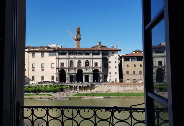 Bardi Escape: all'aperto, Estate, Esterni, Primavera