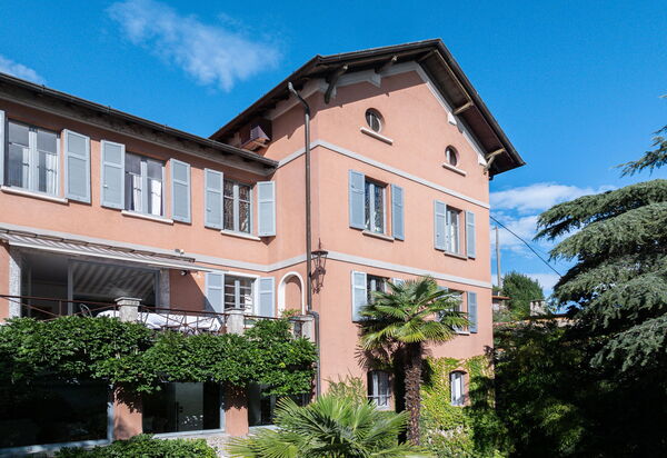 Villa Maestosa: Activities, Amenities, Building Exterior, Facilities, Garden, Hot Tub, Main Entrance, Planimetry, Pool, Spring, Summer