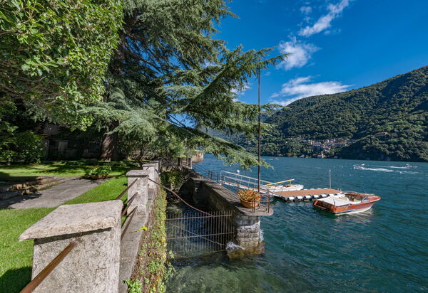 Villa Maestosa: Activities, Amenities, Building Exterior, Facilities, Garden, Hot Tub, Main Entrance, Planimetry, Pool, Spring, Summer