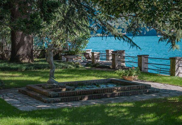 Villa Maestosa: Activities, Amenities, Building Exterior, Facilities, Garden, Hot Tub, Main Entrance, Planimetry, Pool, Spring, Summer